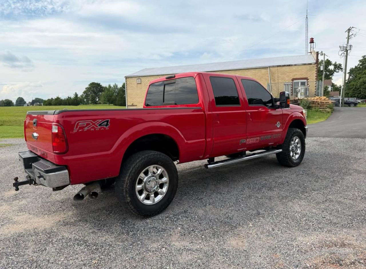 Ford F-350 SD Lariat Crew Cab 4WD 2013