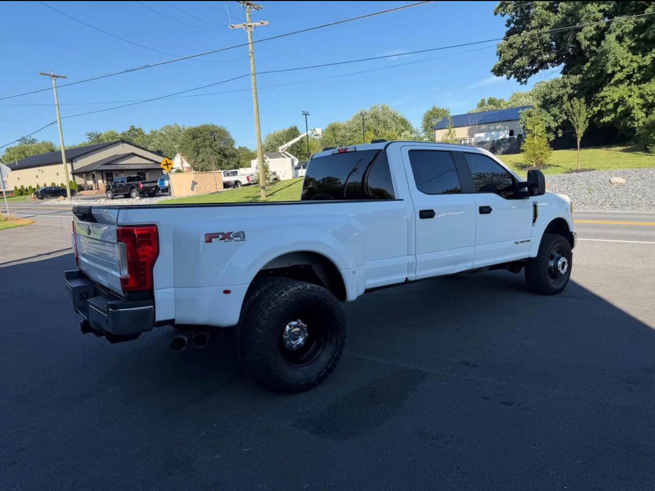 Ford F-350 SD XLT Crew Cab Long Bed DRW 4WD 2021