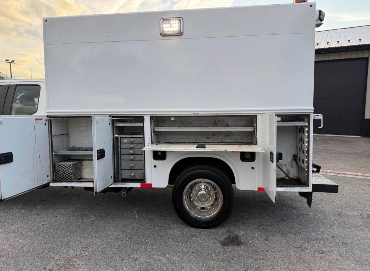 Ford F-550 SuperCab DRW 4WD 2017