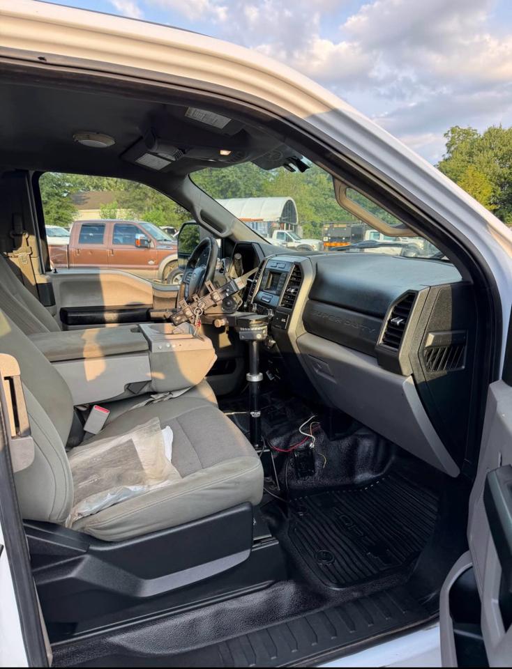 Ford F-550 SuperCab DRW 4WD 2017