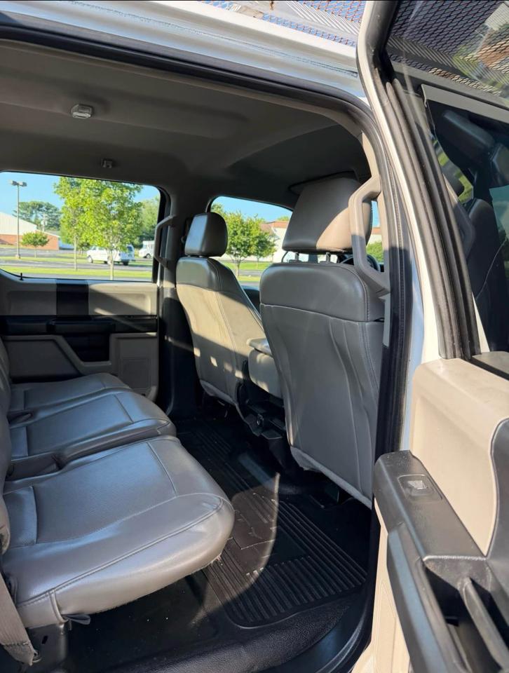 Ford F-550 Crew Cab DRW 2WD 2019