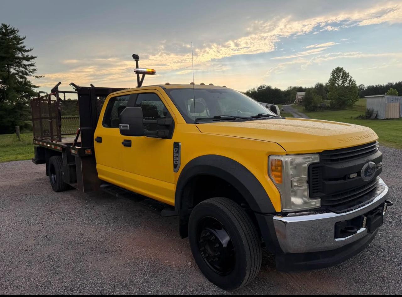 Ford F-550 Crew Cab DRW 4WD 2017