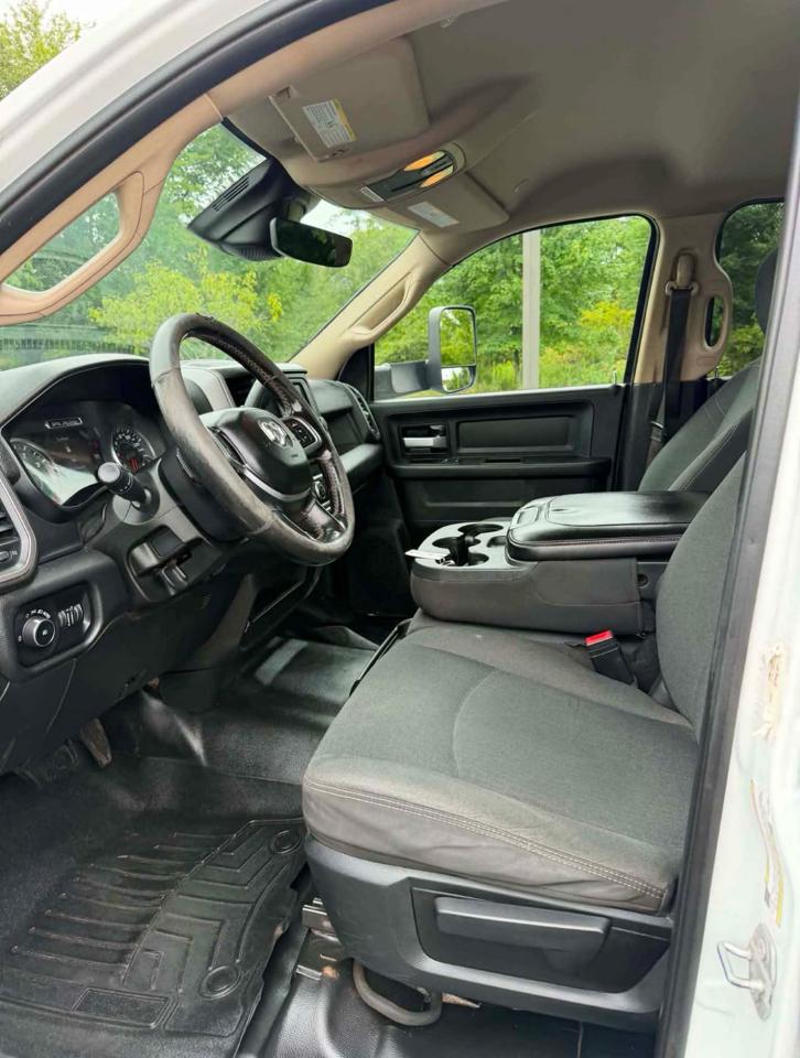 RAM 5500 Crew Cab SWB 4WD DRW 2019