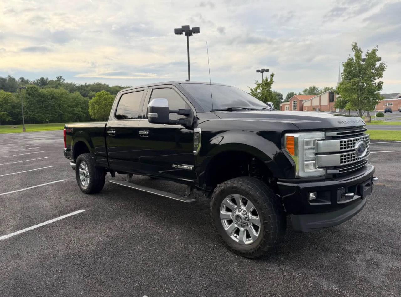 Ford F-250 SD Platinum Crew Cab 4WD 2017