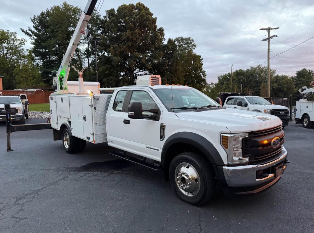 Ford F-550 SuperCab DRW 4WD 2019
