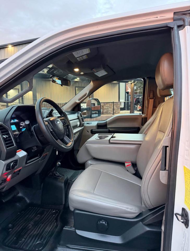 Ford F-550 SuperCab DRW 4WD 2019
