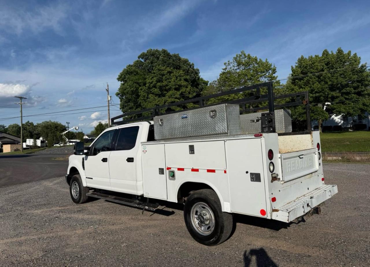 Ford F-250 SD XL Crew Cab 4WD 2018