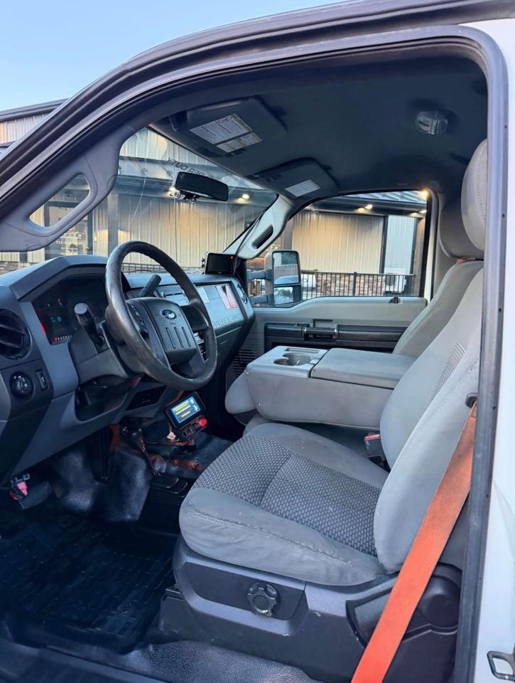Ford F-550 Regular Cab DRW 4WD 2015