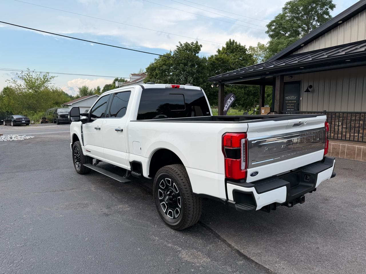 Ford F-250 SD Platinum Crew Cab 4WD 2024