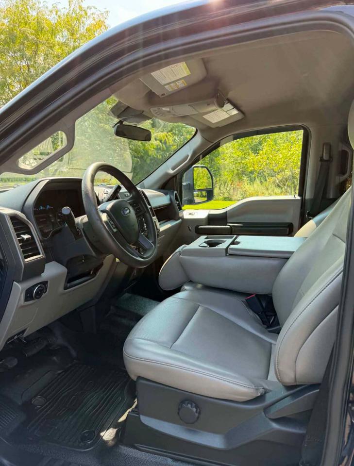 Ford F-450 SD XL Crew Cab DRW 4WD 2022