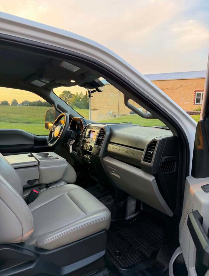 Ford F-350 SD XL Crew Cab Long Bed DRW 4WD 2020