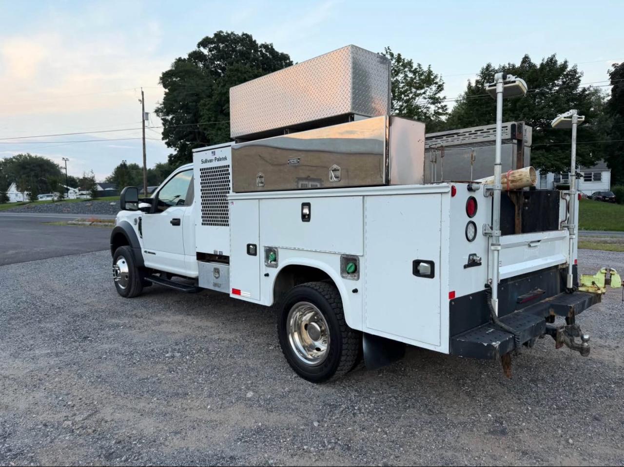 Ford F-550 Regular Cab DRW 4WD 2017