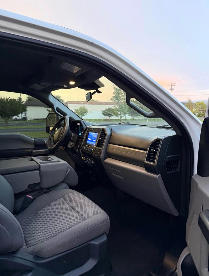 Ford F-250 SD XLT Crew Cab 4WD 2021