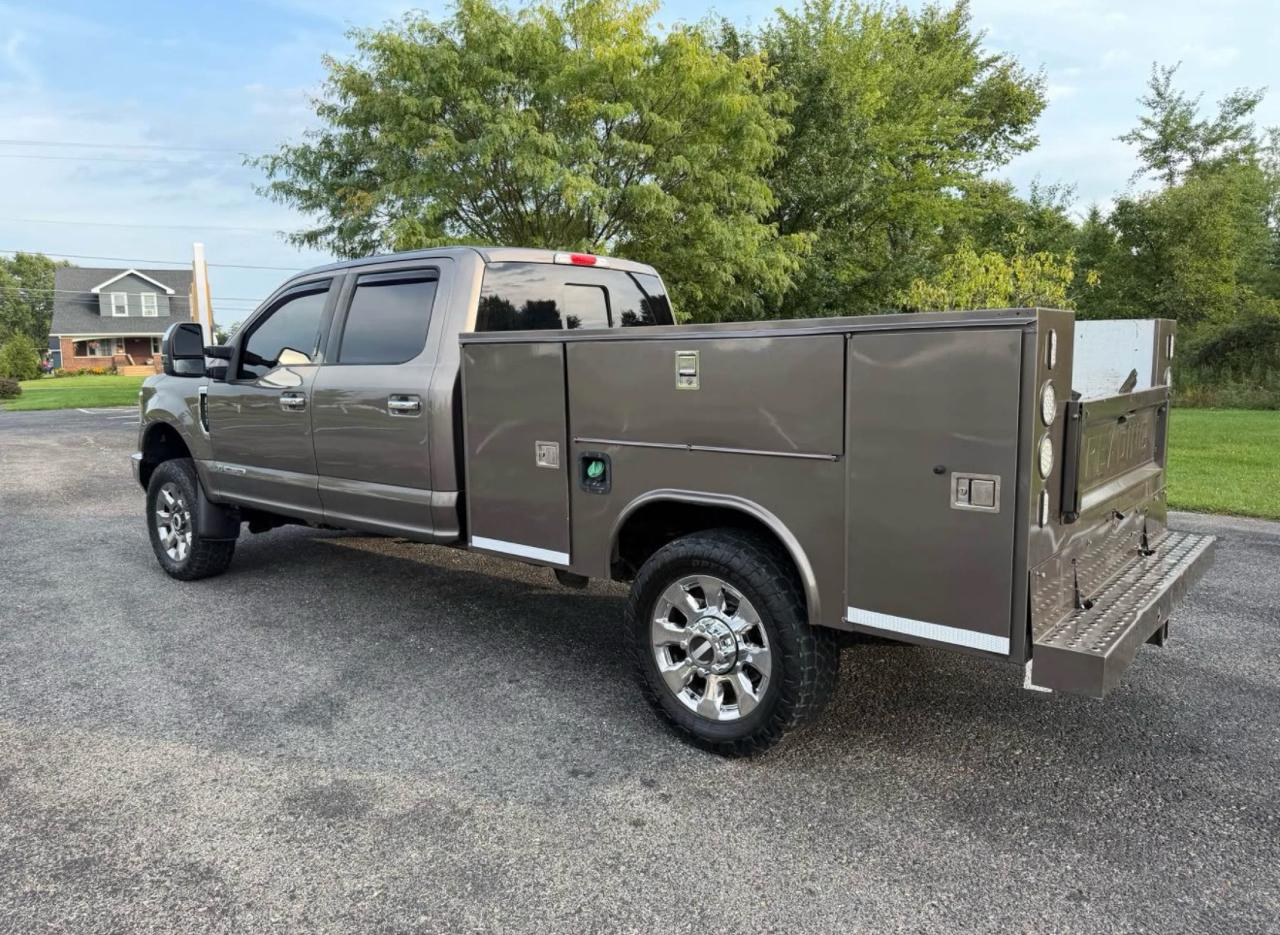 Ford F-250 SD Lariat Crew Cab 4WD 2018