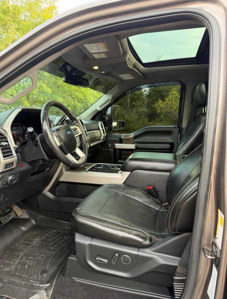Ford F-250 SD Lariat Crew Cab 4WD 2018