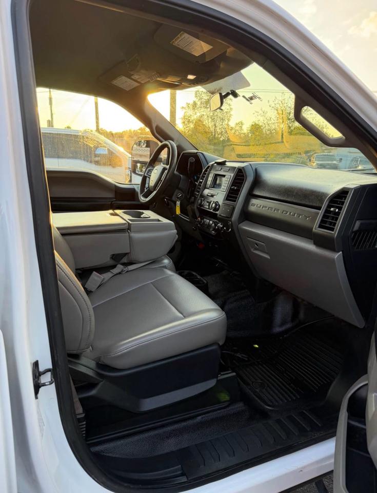 Ford F-550 Crew Cab DRW 4WD 2019