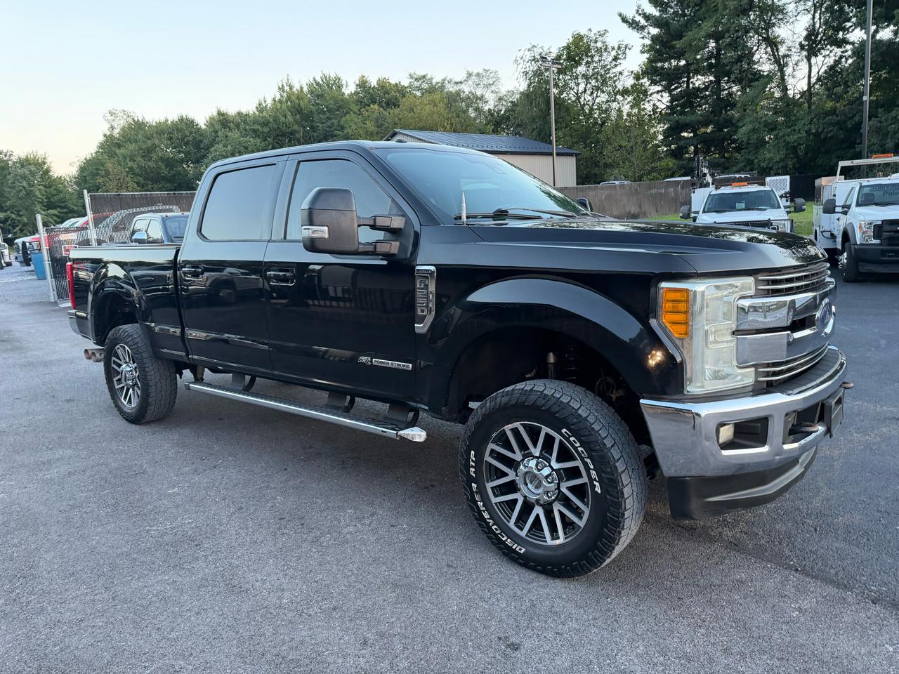 Ford F-250 SD Lariat Crew Cab 4WD 2017