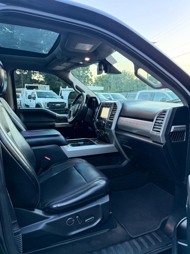 Ford F-250 SD Lariat Crew Cab 4WD 2017