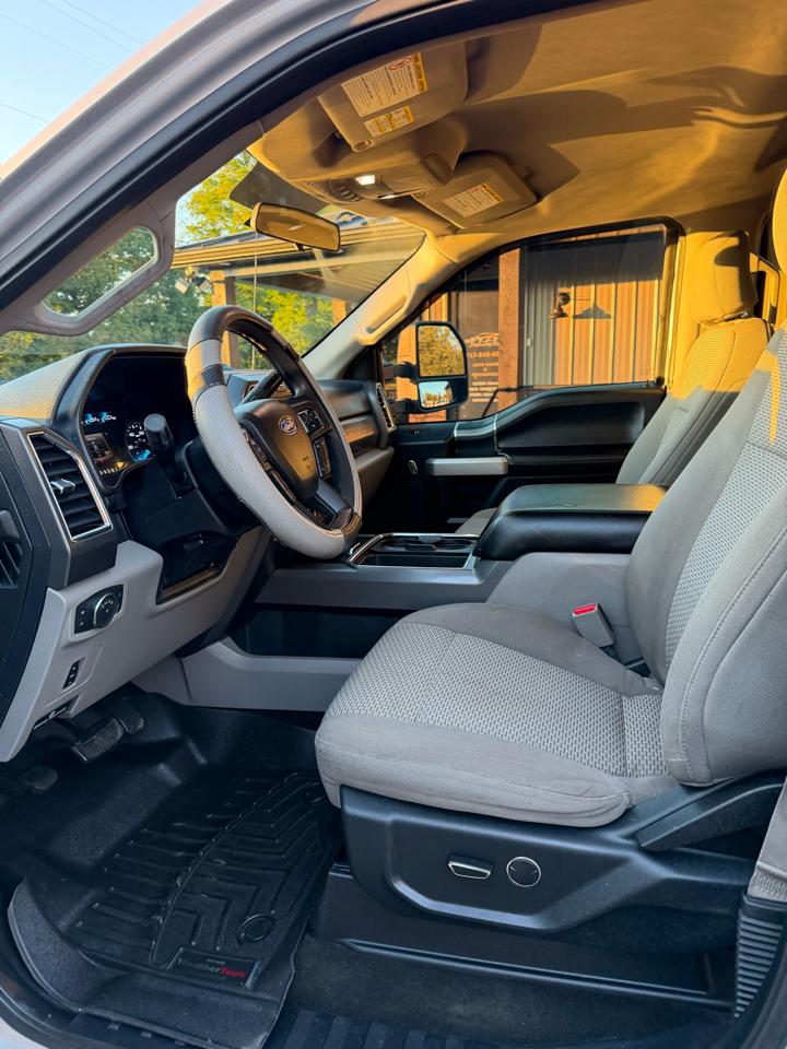 Ford F-250 SD XLT Crew Cab 4WD 2017