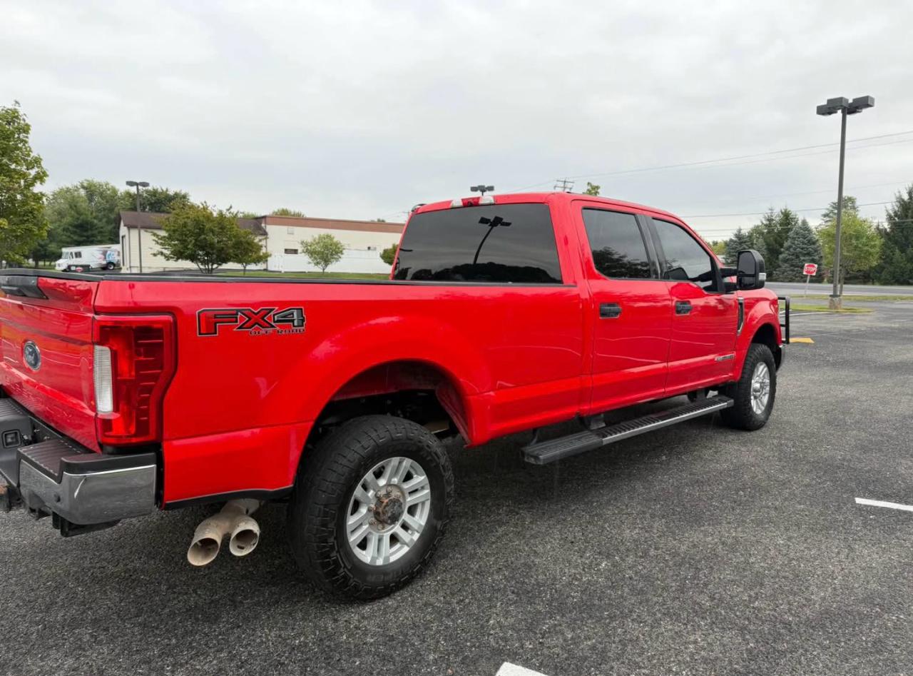 Ford F-350 SD XLT Crew Cab Long Bed 4WD 2018