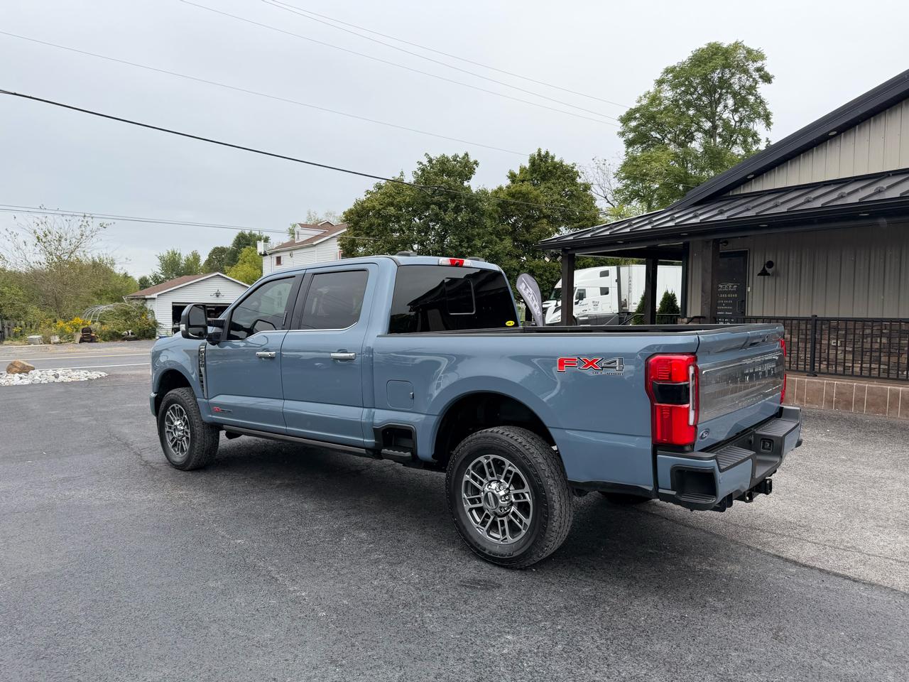 Ford F-250 SD Limited Crew Cab 4WD 2023