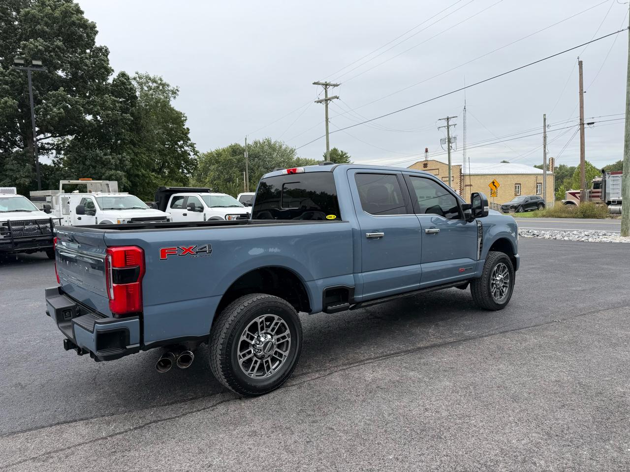 Ford F-250 SD Limited Crew Cab 4WD 2023