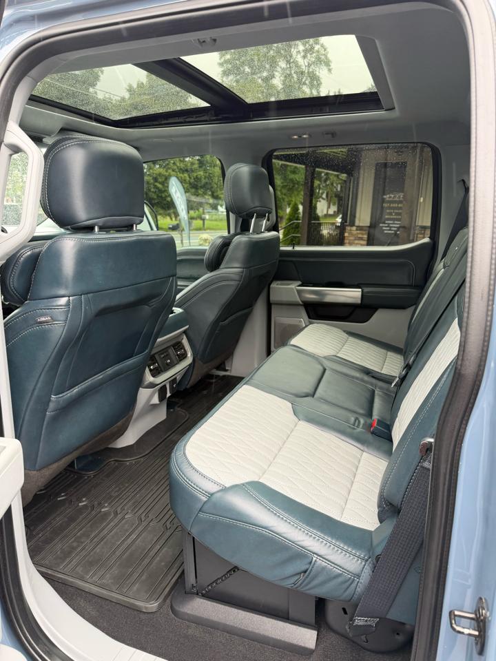 Ford F-250 SD Limited Crew Cab 4WD 2023