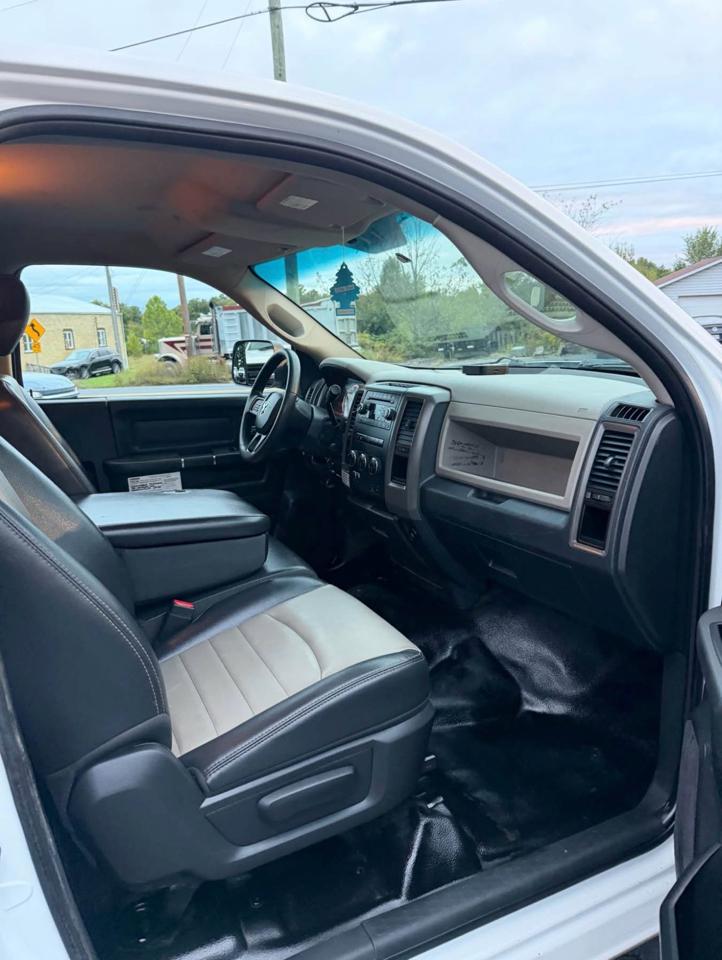 Dodge Ram 5500 Regular Cab 2WD 2012