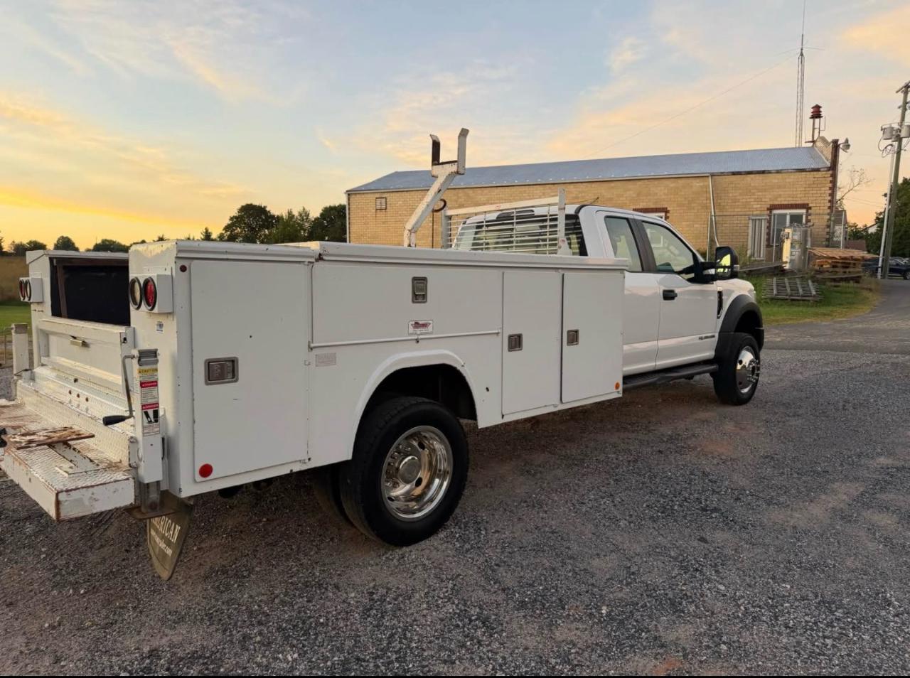 Ford F-450 SD SuperCab DRW 4WD 2019