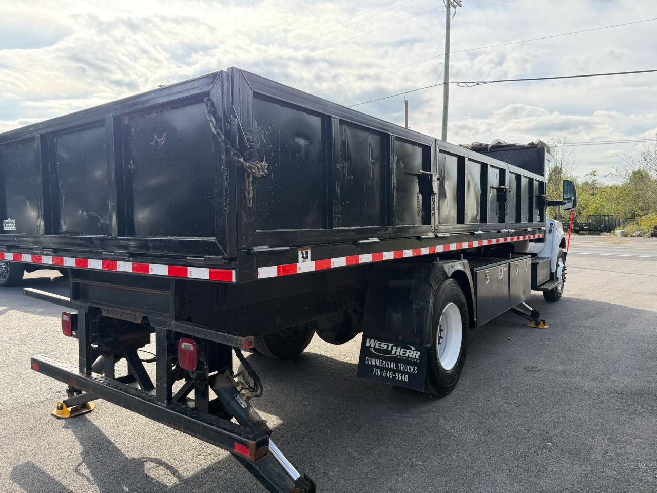 Ford F-750 Regular Cab 2WD DRW 2017