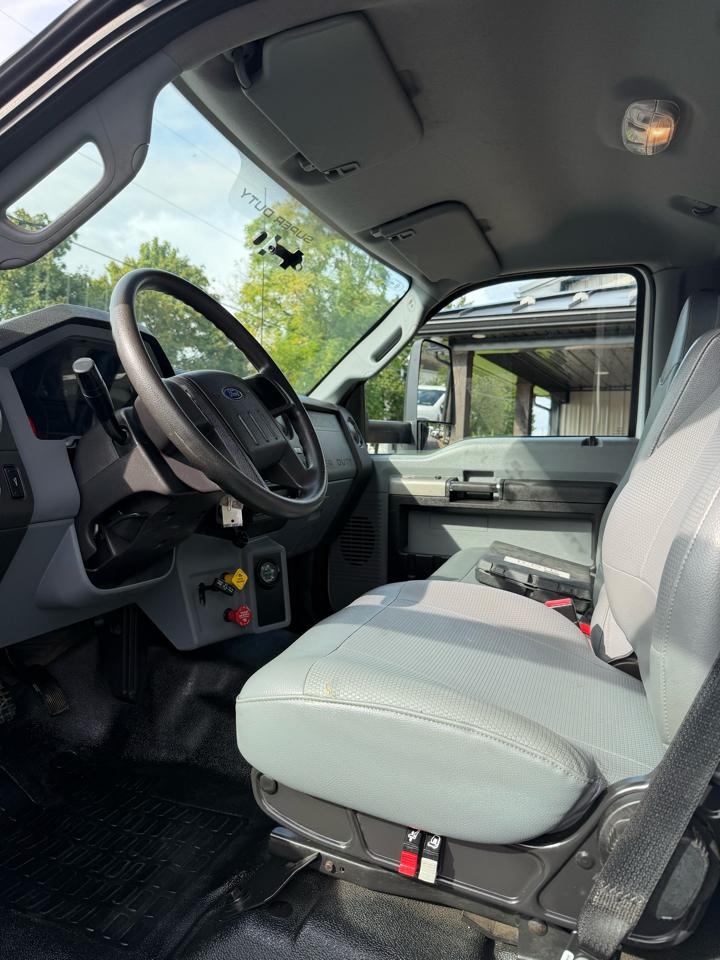 Ford F-750 Regular Cab 2WD DRW 2017
