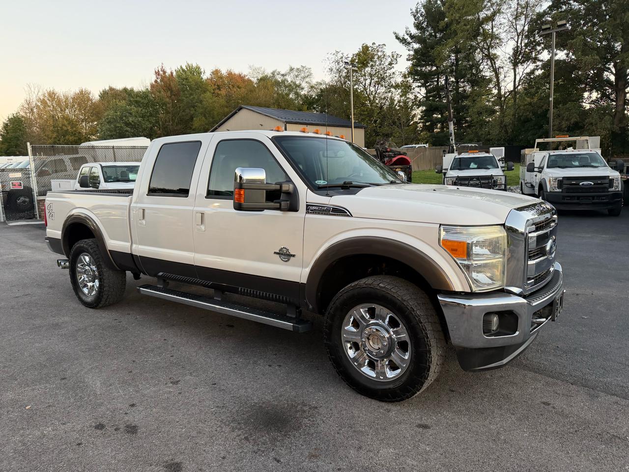 Ford F-250 SD Lariat Crew Cab 4WD 2016