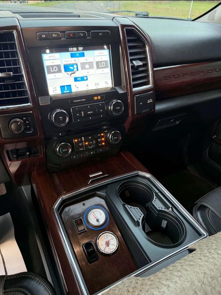 Ford F-450 SD Lariat Crew Cab DRW 4WD 2018