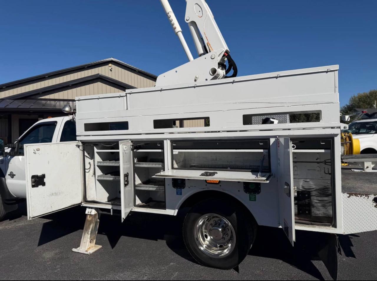 Ford F-550 SuperCab DRW 4WD 2016