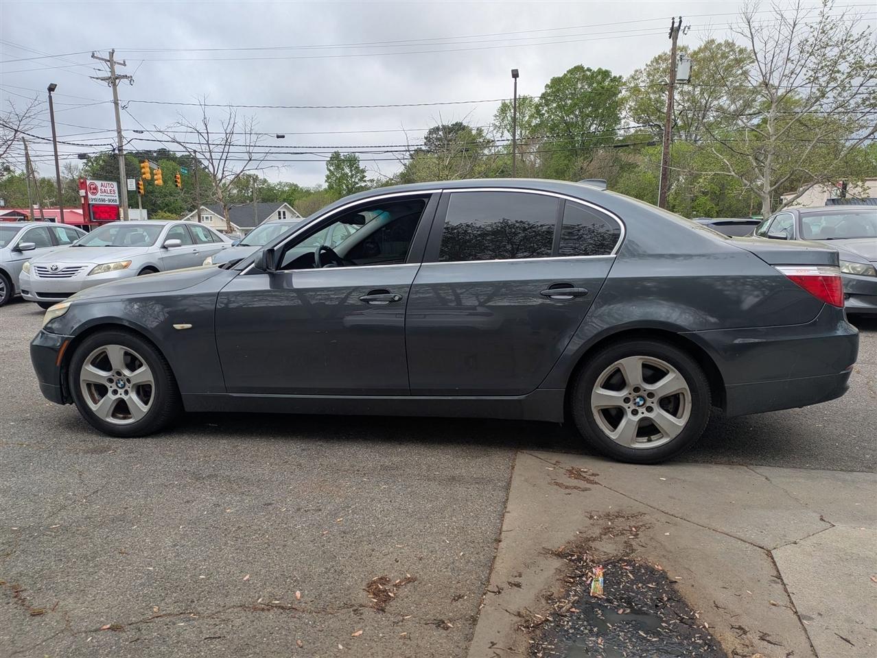 BMW 5-Series 535xi 2008
