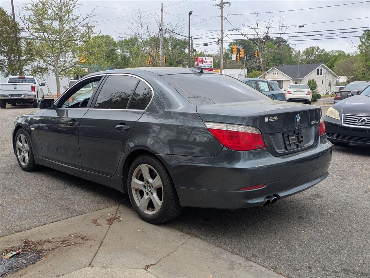 BMW 5-Series 535xi 2008