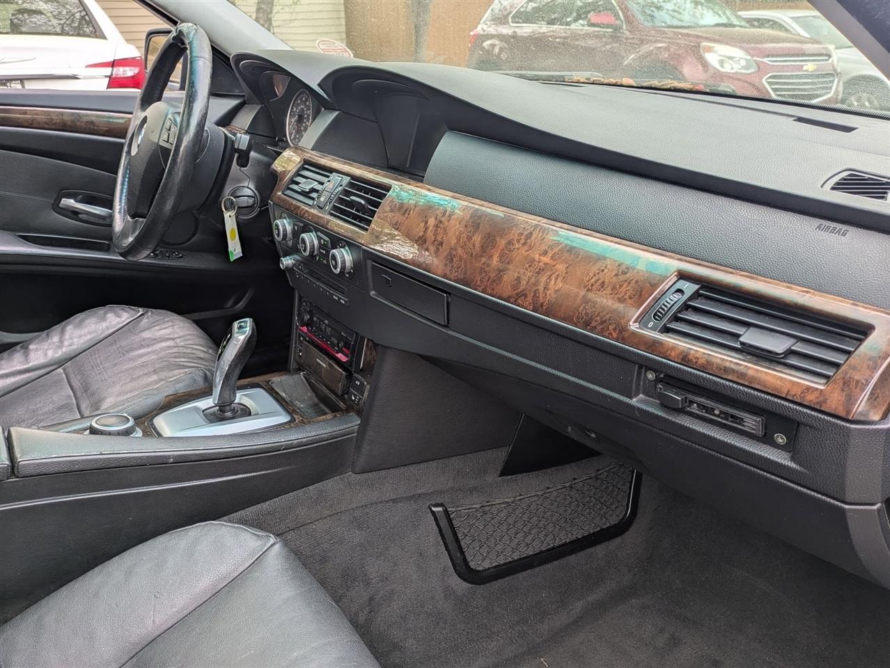 BMW 5-Series 535xi 2008