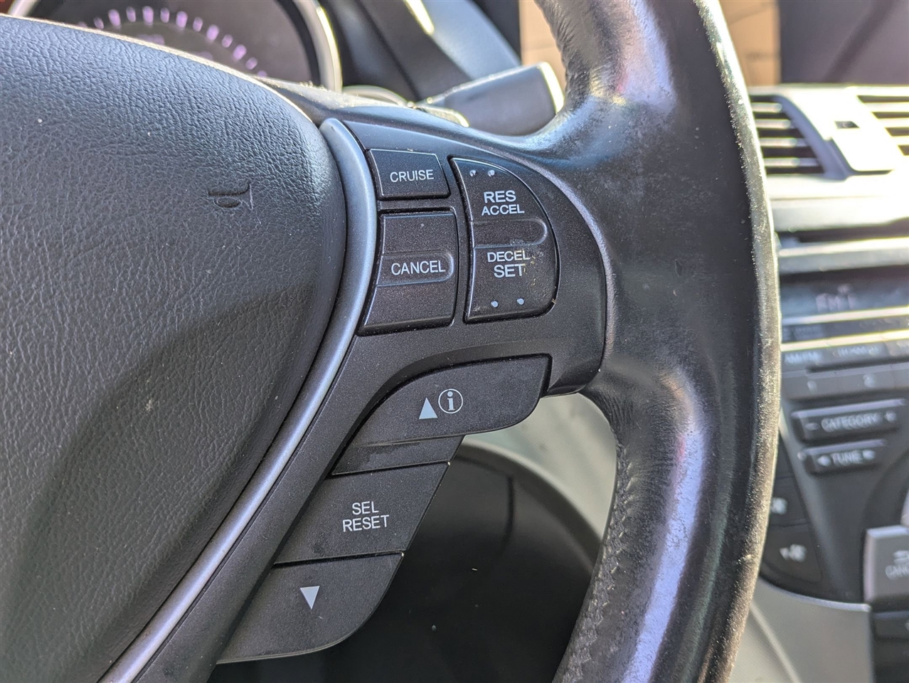 Acura TL 5-Speed AT with Tech Package 2011 Acura TL 5-Speed AT with Tech Package 2011