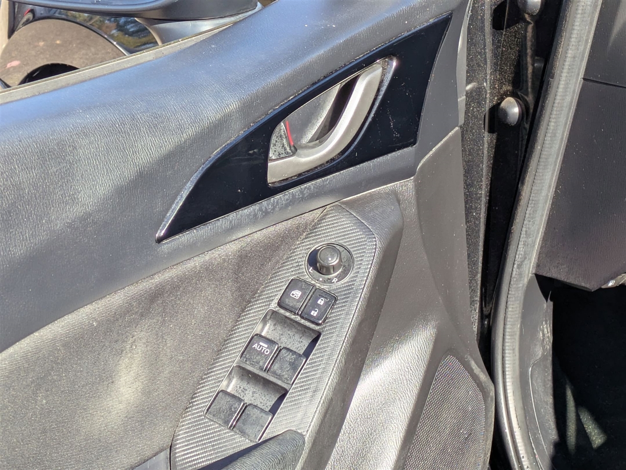 Mazda MAZDA3 i Sport AT 4-Door 2014 Mazda MAZDA3 i Sport AT 4-Door 2014