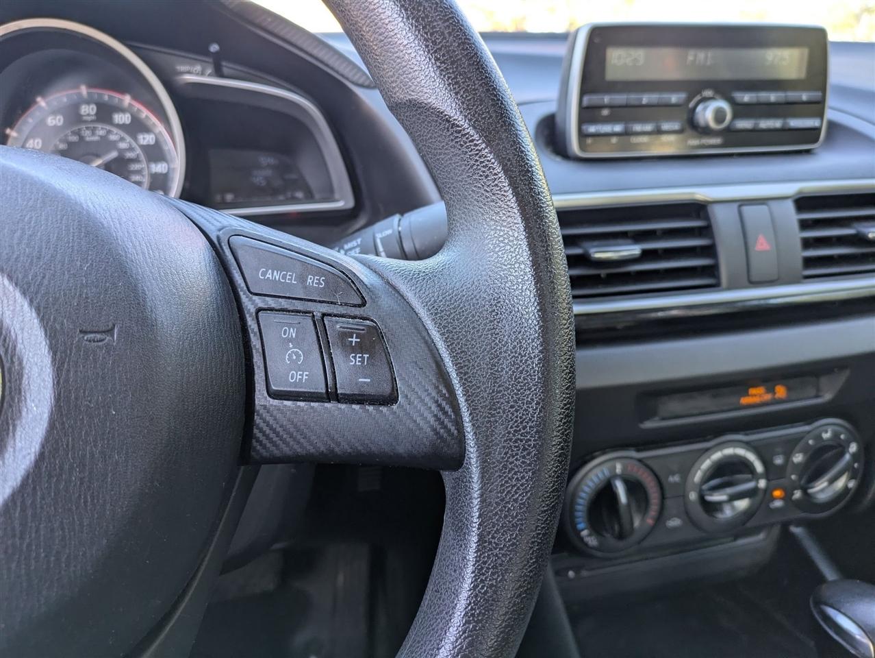 Mazda MAZDA3 i Sport AT 4-Door 2014