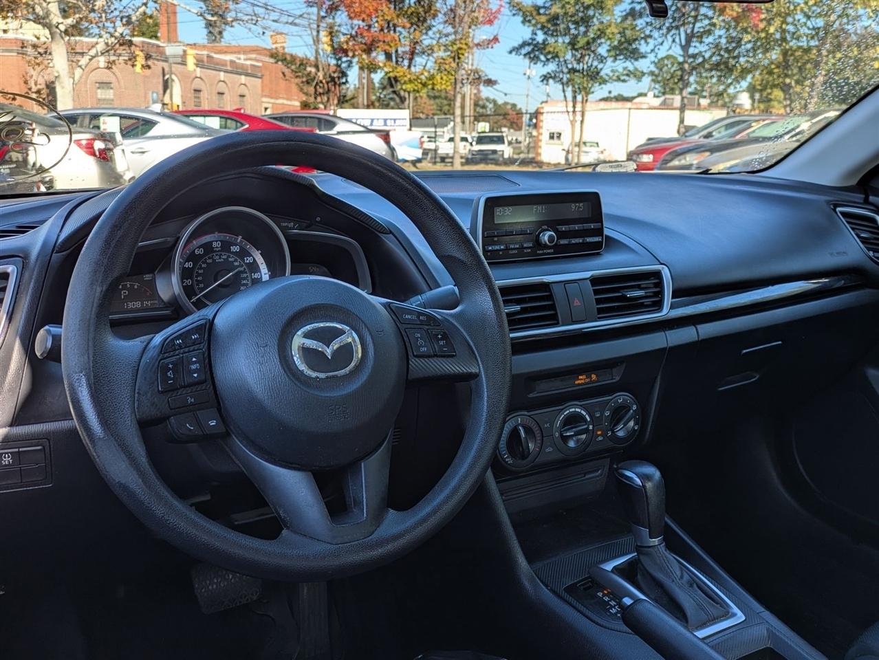 Mazda MAZDA3 i Sport AT 4-Door 2014