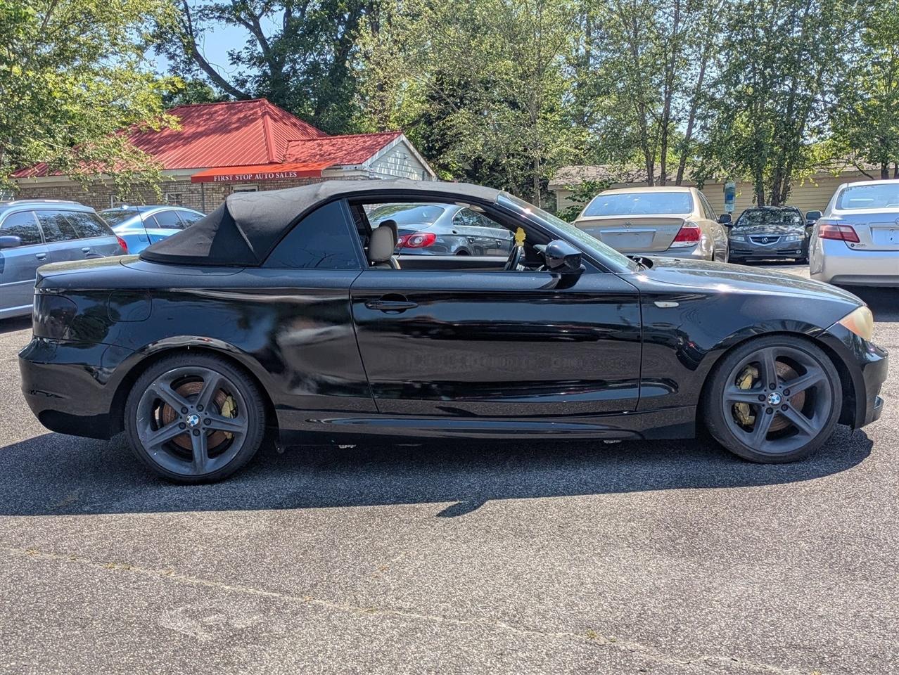 BMW 1-Series 135i Convertible 2011