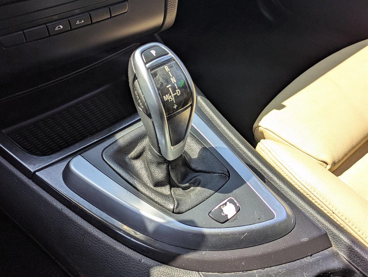 BMW 1-Series 135i Convertible 2011