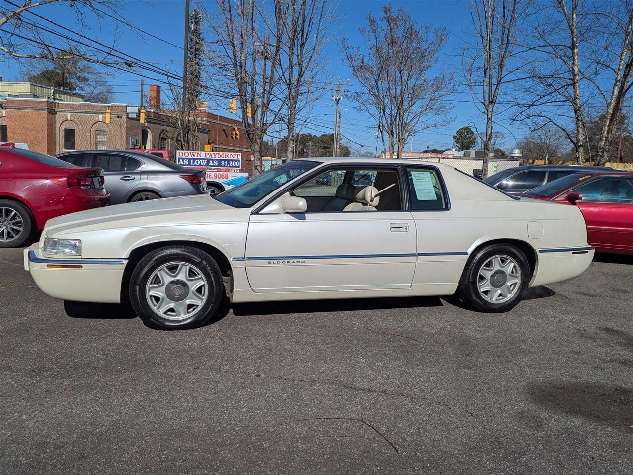 Cadillac Eldorado Base 1999