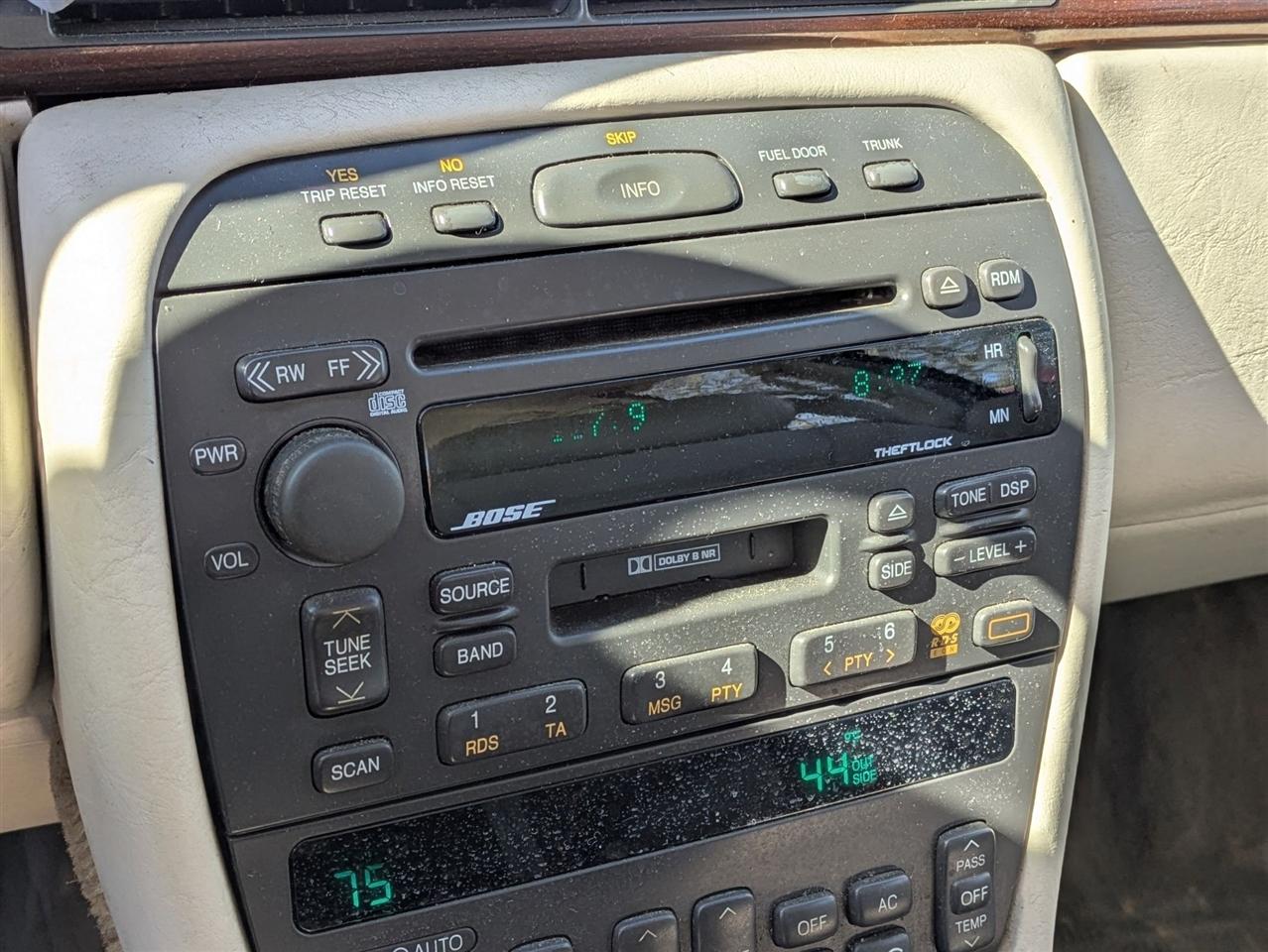 Cadillac Eldorado Base 1999