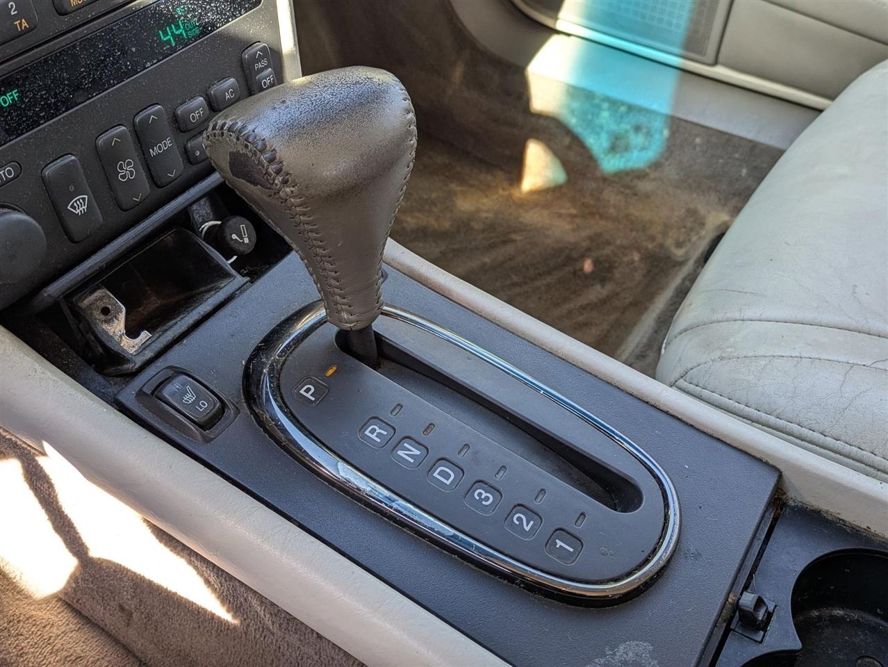 Cadillac Eldorado Base 1999