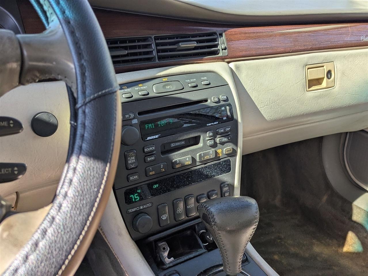 Cadillac Eldorado Base 1999