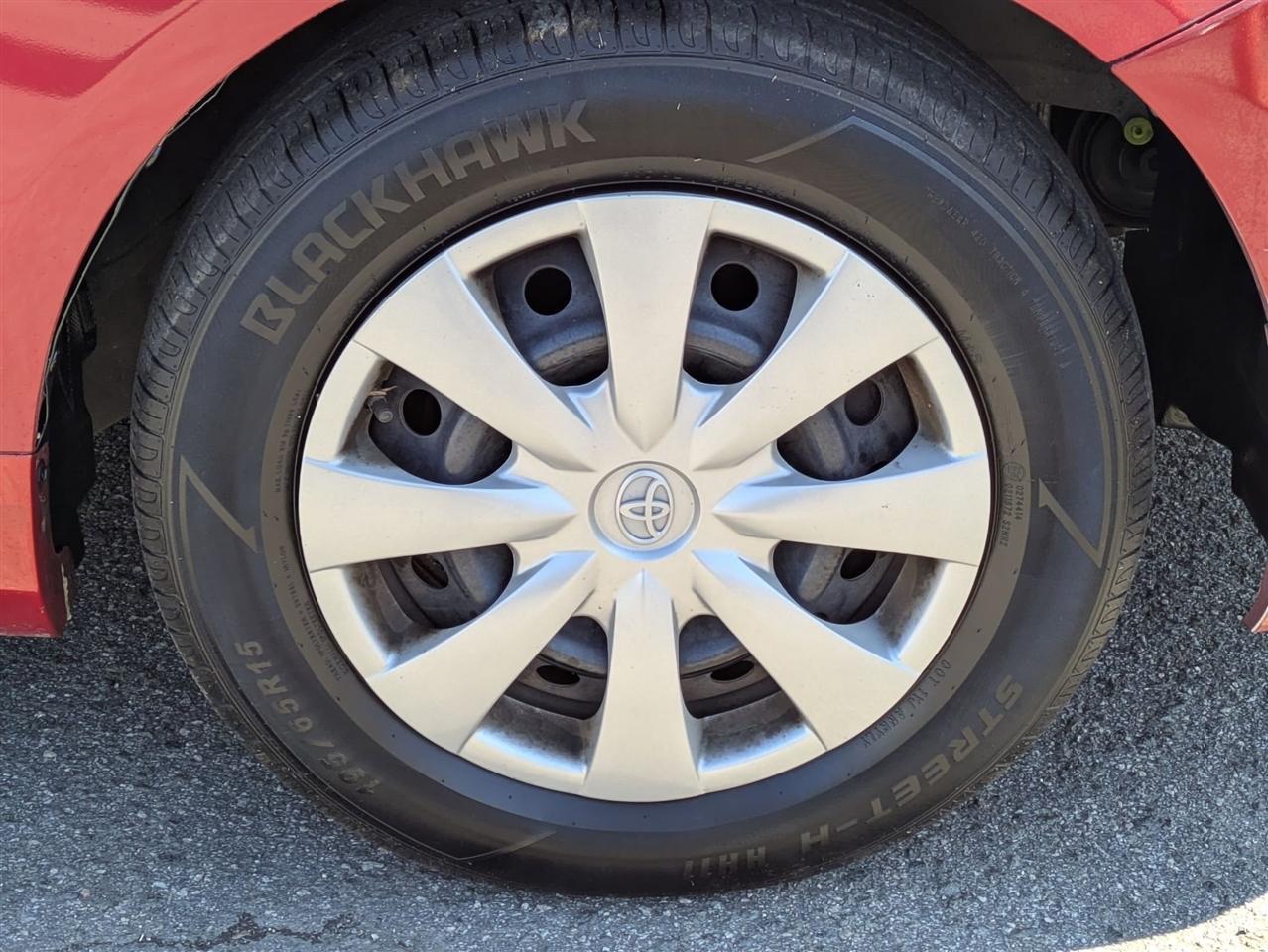 Toyota Corolla S 5-Speed MT 2011