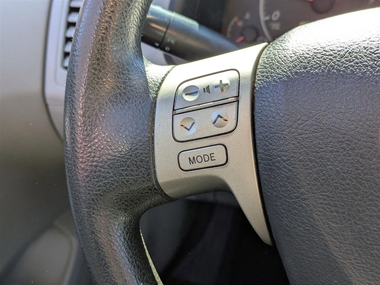 Toyota Corolla S 5-Speed MT 2011