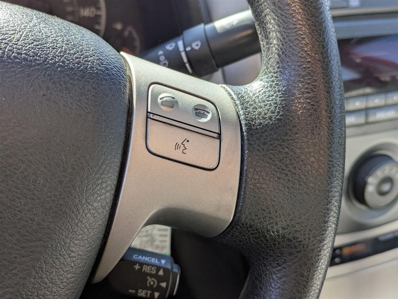 Toyota Corolla S 5-Speed MT 2011